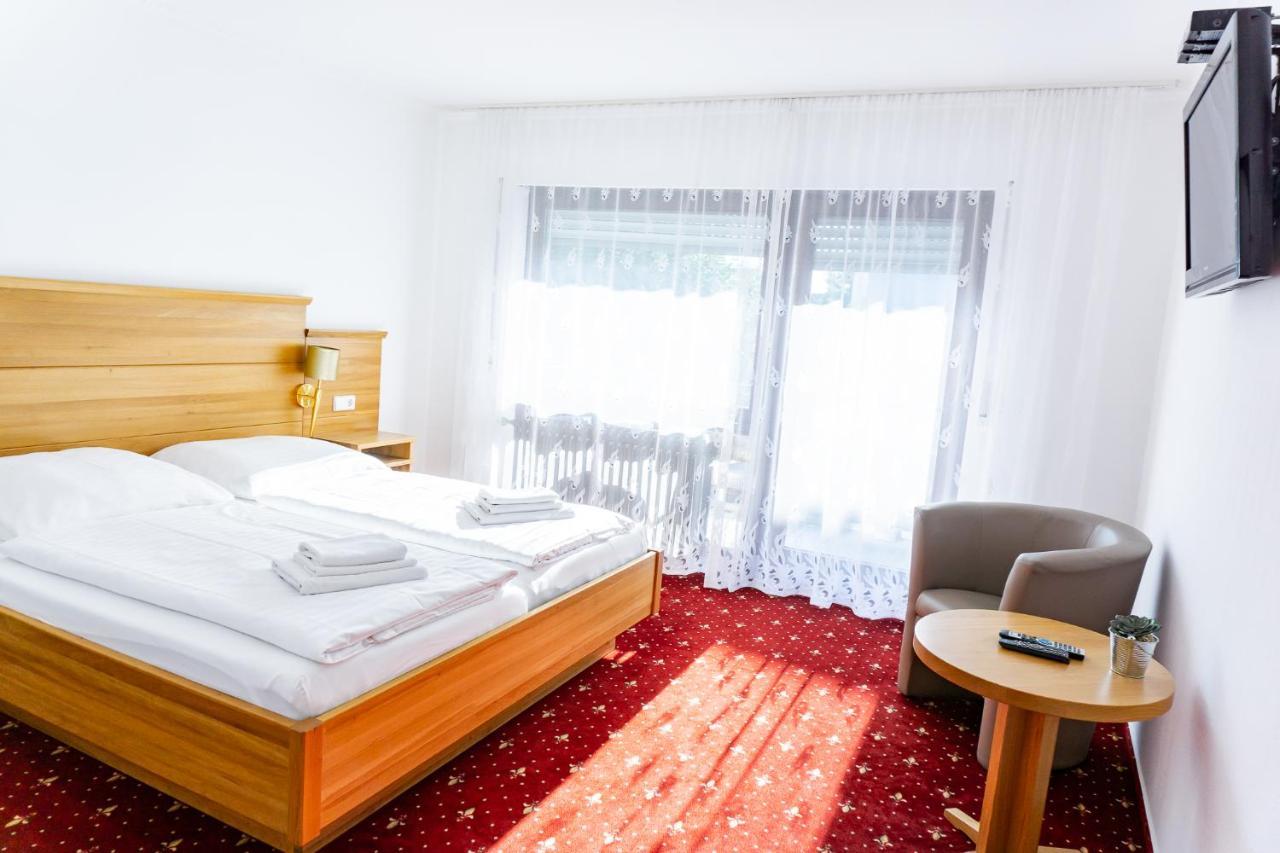 Eisberg Gaestehaus & De Luxe Appartements فريزينهايم المظهر الخارجي الصورة